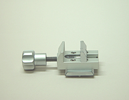 Standard specimen clamp 40x40 mm product photo Front View S